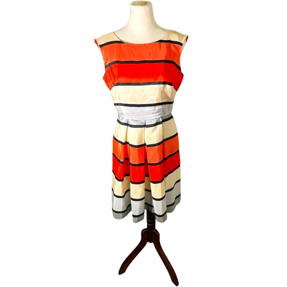 Strriped 50s style dress 10P
